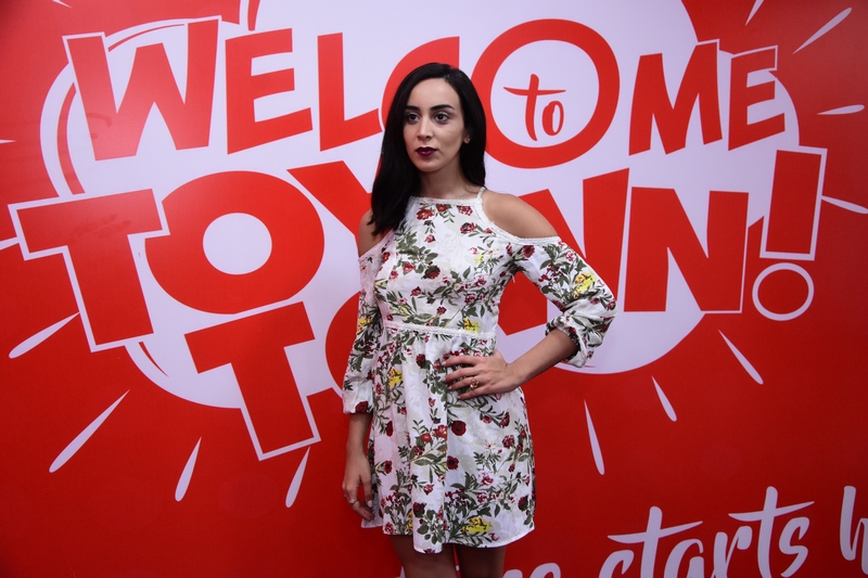 Toy Town Grand Opening-Wall of Fame
